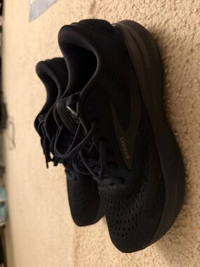 Brooks Women's Adrenaline GTS 24 Black Running Sneakers